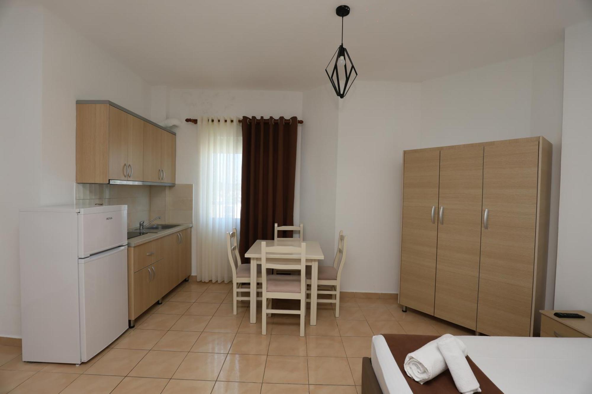 Michelle Apartments Ksamil Exterior photo