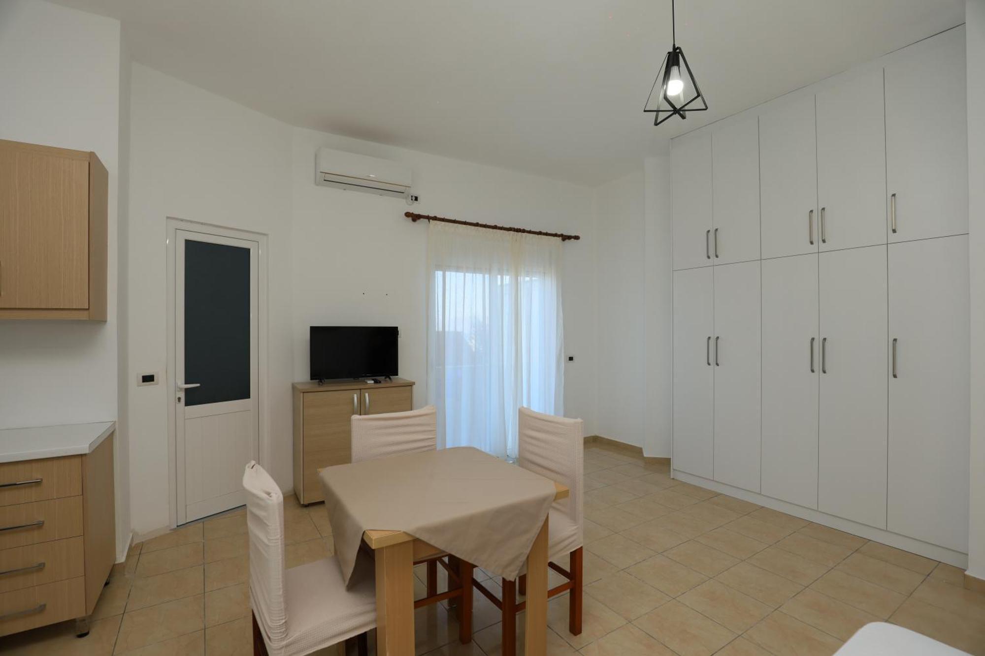 Michelle Apartments Ksamil Exterior photo