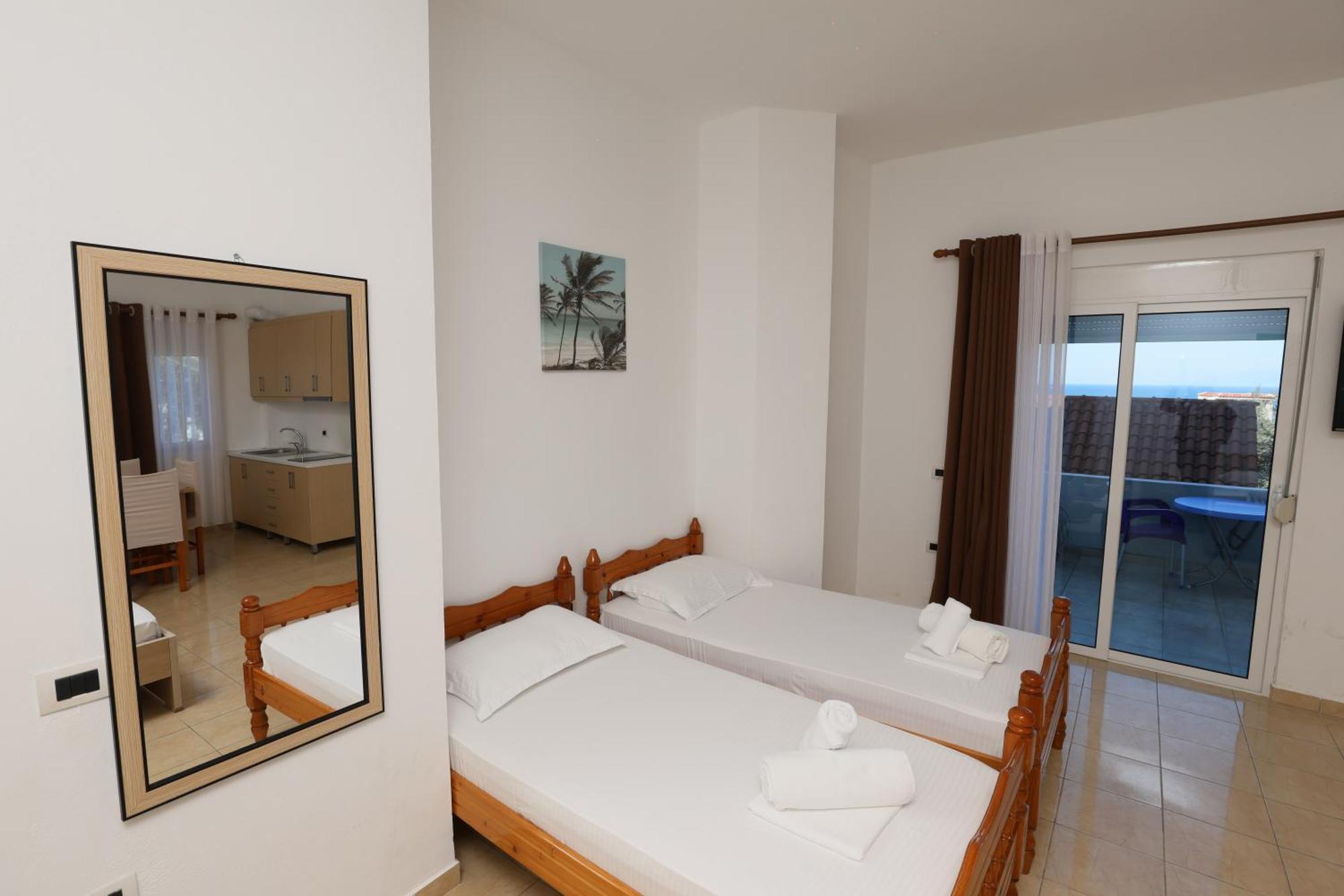 Michelle Apartments Ksamil Exterior photo